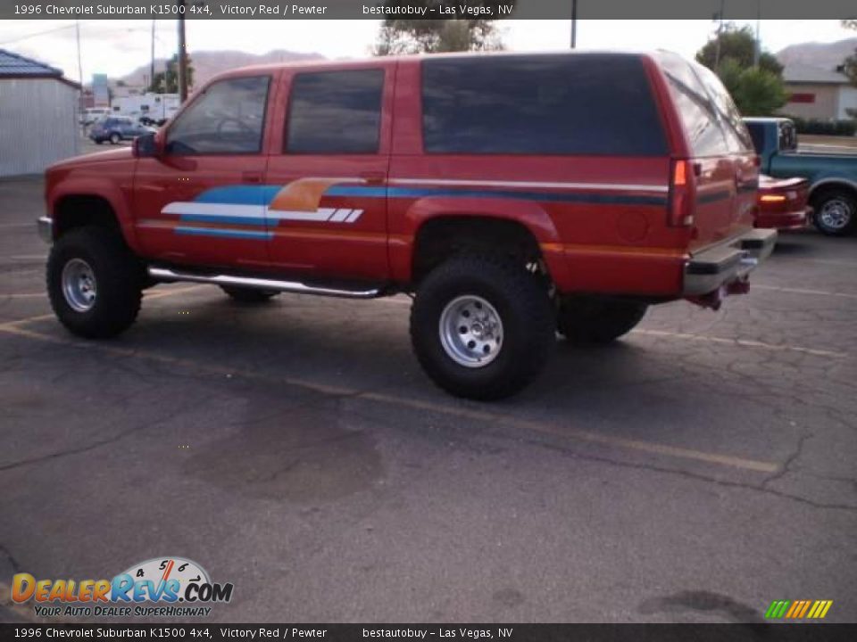 1996 Chevrolet Suburban K1500 4x4 Victory Red / Pewter Photo #31