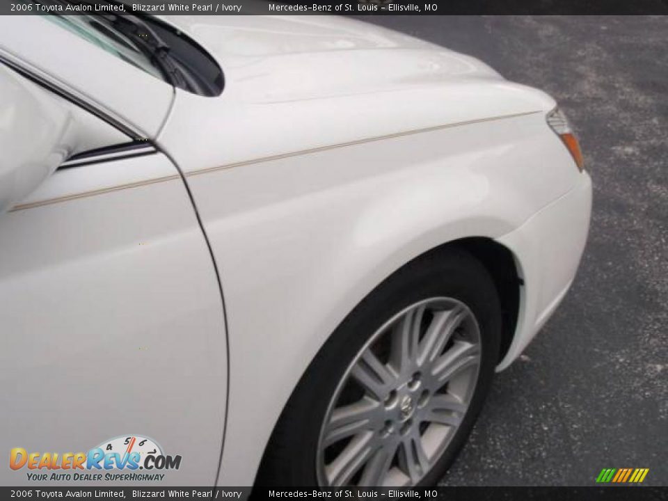 2006 Toyota Avalon Limited Blizzard White Pearl / Ivory Photo #16