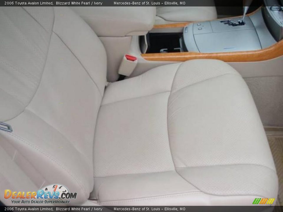 2006 Toyota Avalon Limited Blizzard White Pearl / Ivory Photo #18