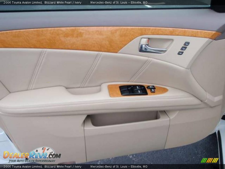 2006 Toyota Avalon Limited Blizzard White Pearl / Ivory Photo #24