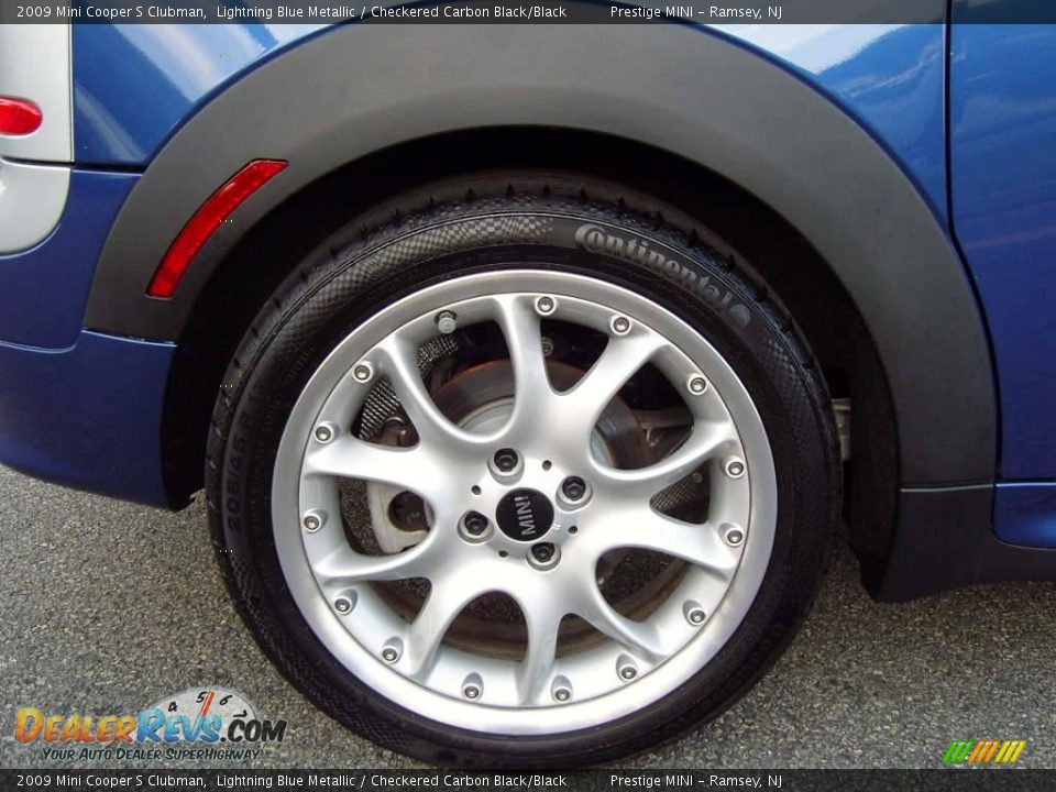 2009 Mini Cooper S Clubman Lightning Blue Metallic / Checkered Carbon Black/Black Photo #23