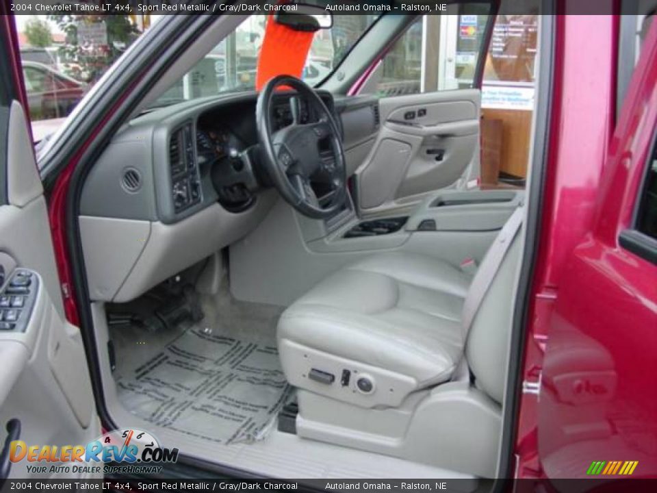 2004 Chevrolet Tahoe LT 4x4 Sport Red Metallic / Gray/Dark Charcoal Photo #2