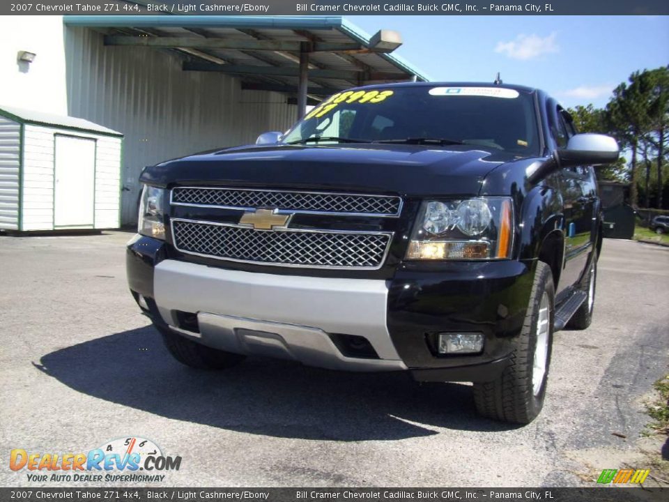 2007 Chevrolet Tahoe Z71 4x4 Black / Light Cashmere/Ebony Photo #3