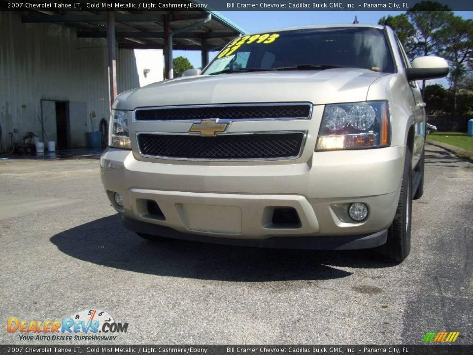 2007 Chevrolet Tahoe LT Gold Mist Metallic / Light Cashmere/Ebony Photo #3