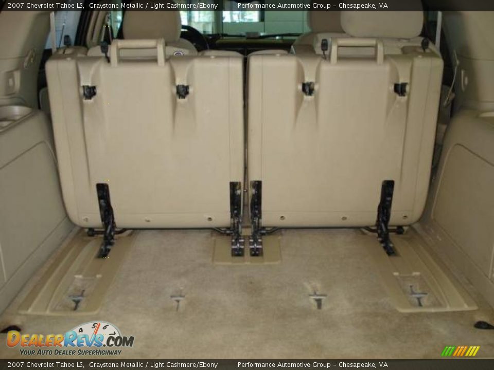 2007 Chevrolet Tahoe LS Graystone Metallic / Light Cashmere/Ebony Photo #5