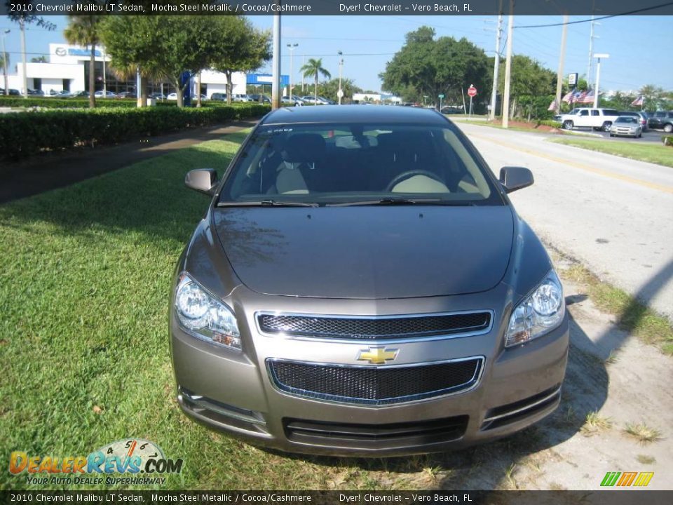2010 Chevrolet Malibu LT Sedan Mocha Steel Metallic / Cocoa/Cashmere Photo #2