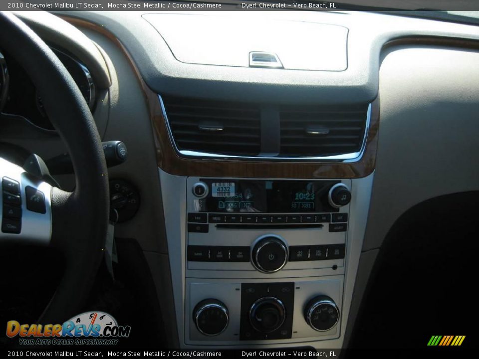 2010 Chevrolet Malibu LT Sedan Mocha Steel Metallic / Cocoa/Cashmere Photo #13