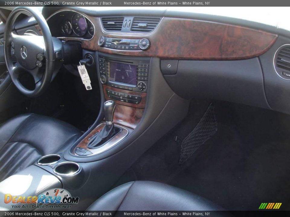 2006 Mercedes-Benz CLS 500 Granite Grey Metallic / Black Photo #17