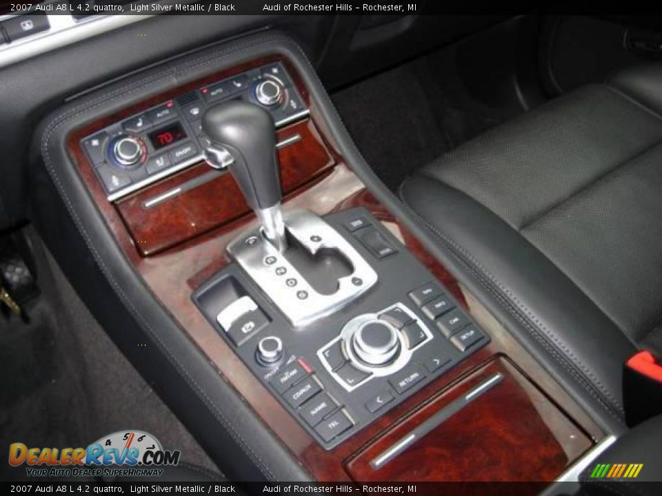 2007 Audi A8 L 4.2 quattro Light Silver Metallic / Black Photo #19