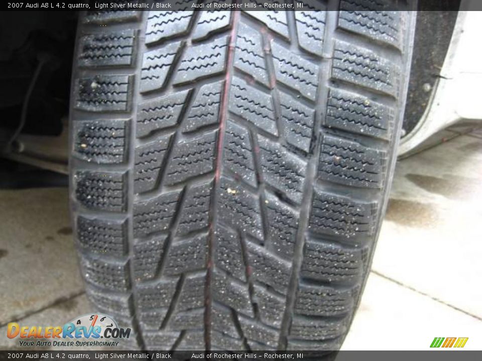 2007 Audi A8 L 4.2 quattro Light Silver Metallic / Black Photo #25