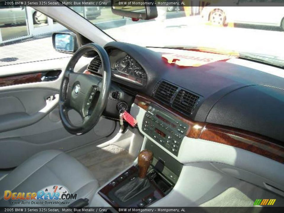 2005 BMW 3 Series 325i Sedan Mystic Blue Metallic / Grey Photo #8