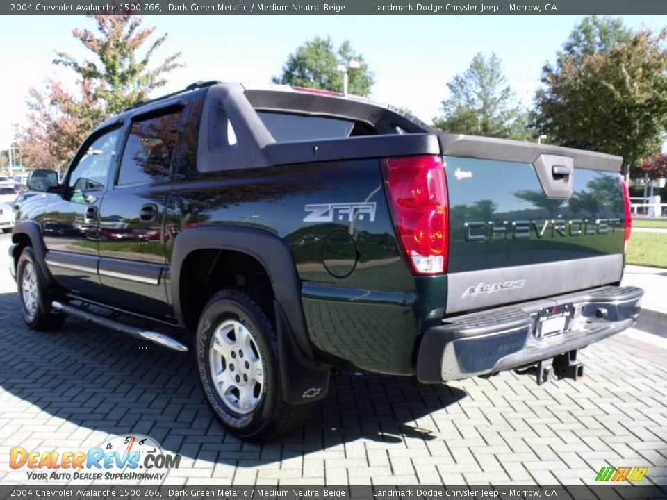 2004 Chevrolet Avalanche 1500 Z66 Dark Green Metallic / Medium Neutral Beige Photo #3