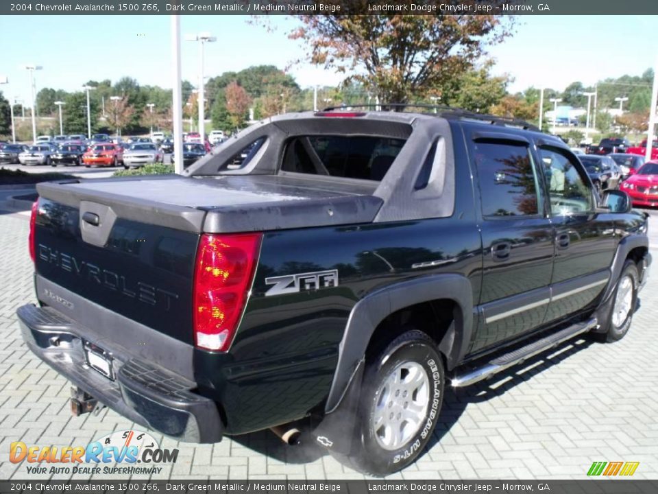 2004 Chevrolet Avalanche 1500 Z66 Dark Green Metallic / Medium Neutral Beige Photo #5