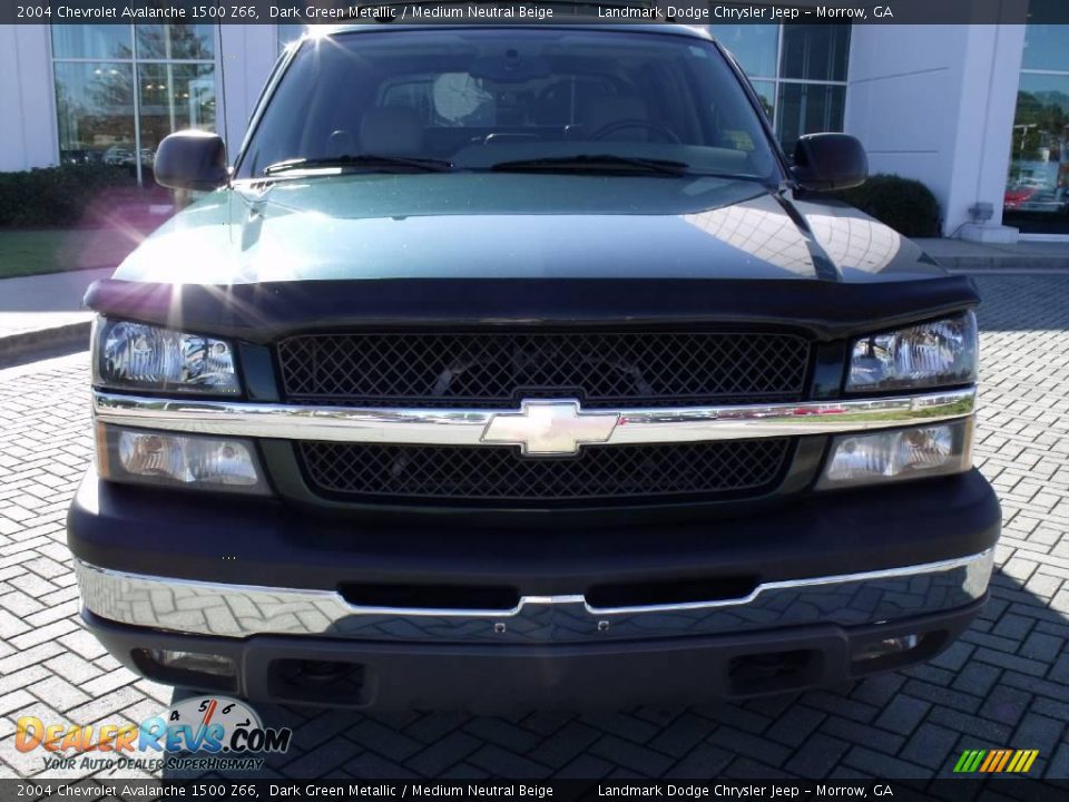 2004 Chevrolet Avalanche 1500 Z66 Dark Green Metallic / Medium Neutral Beige Photo #8