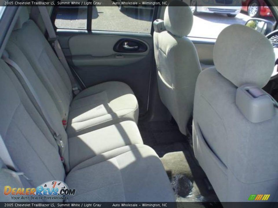 2005 Chevrolet TrailBlazer LS Summit White / Light Gray Photo #8