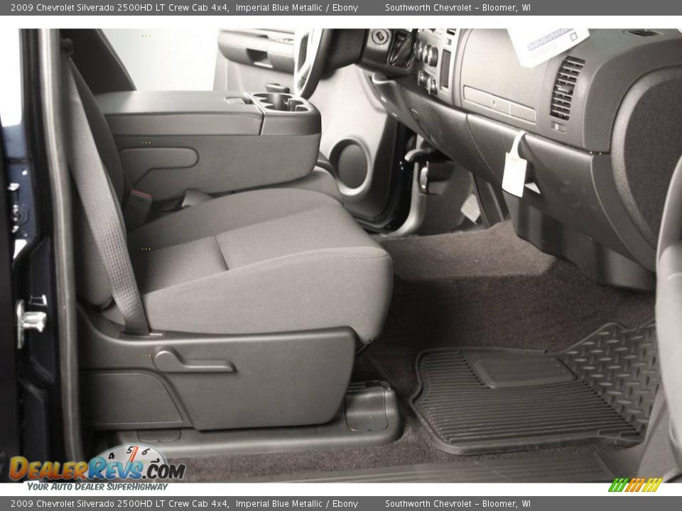 2009 Chevrolet Silverado 2500HD LT Crew Cab 4x4 Imperial Blue Metallic / Ebony Photo #4