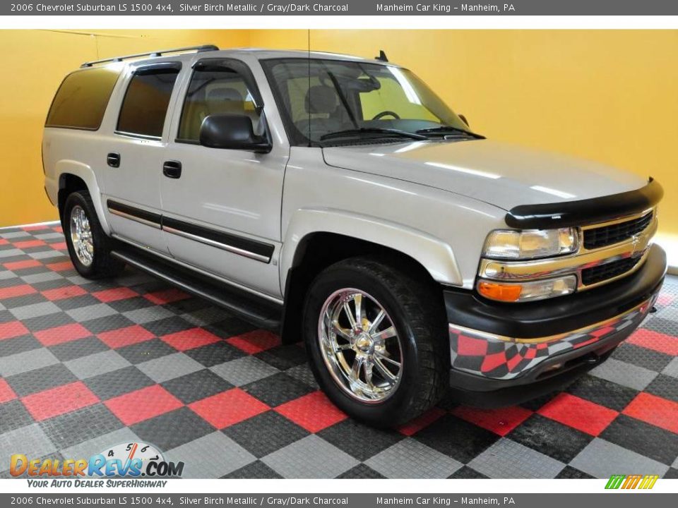 2006 Chevrolet Suburban LS 1500 4x4 Silver Birch Metallic / Gray/Dark Charcoal Photo #1