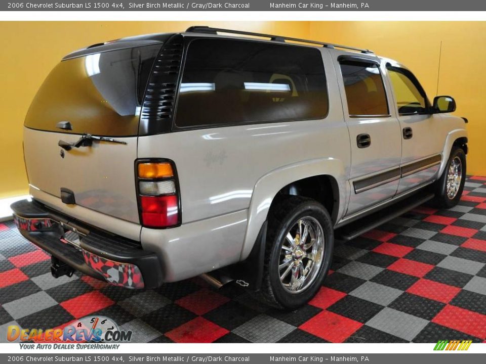 2006 Chevrolet Suburban LS 1500 4x4 Silver Birch Metallic / Gray/Dark Charcoal Photo #6