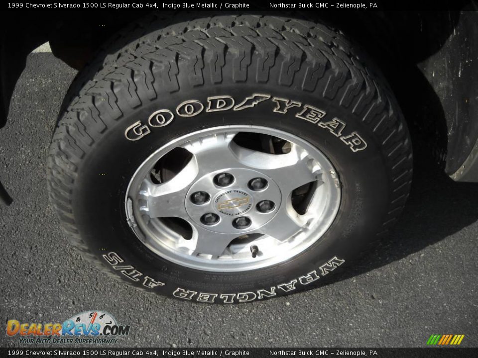 1999 Chevrolet Silverado 1500 LS Regular Cab 4x4 Indigo Blue Metallic / Graphite Photo #13