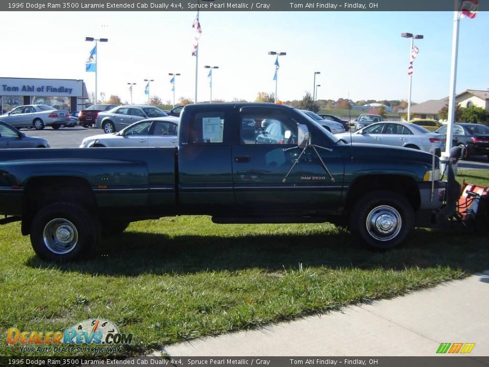 1996 Dodge Ram 3500 Laramie Extended Cab Dually 4x4 Spruce Pearl Metallic / Gray Photo #6