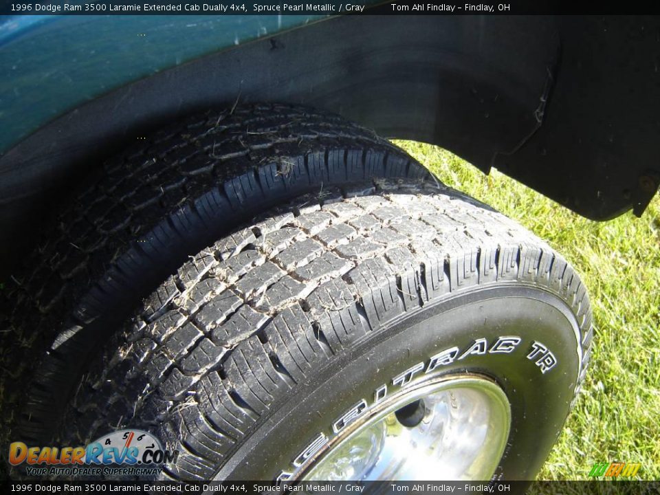 1996 Dodge Ram 3500 Laramie Extended Cab Dually 4x4 Spruce Pearl Metallic / Gray Photo #11
