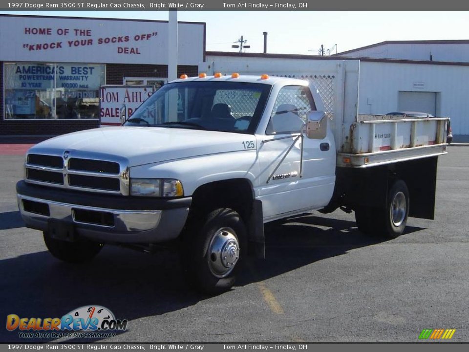 1997 Dodge Ram 3500 ST Regular Cab Chassis Bright White / Gray Photo #1