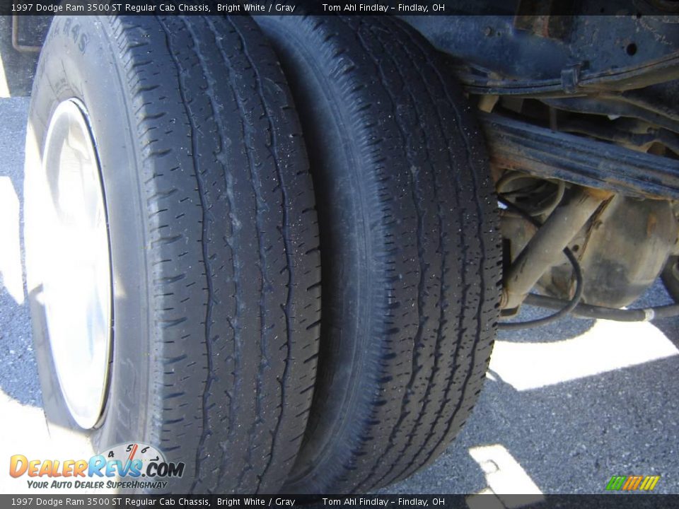 1997 Dodge Ram 3500 ST Regular Cab Chassis Bright White / Gray Photo #3