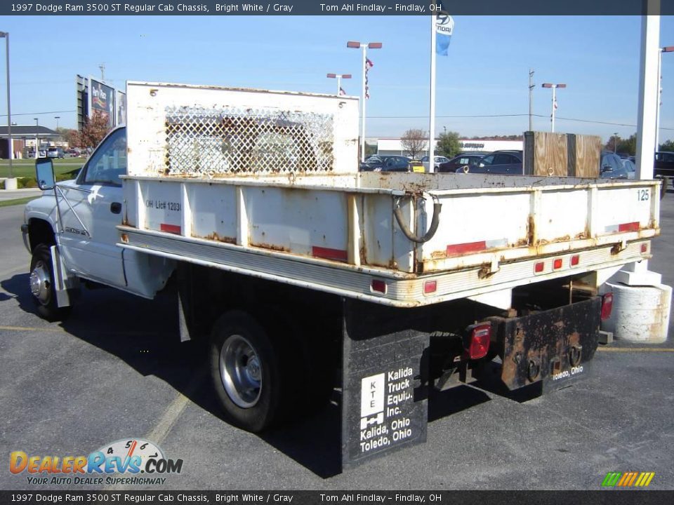 1997 Dodge Ram 3500 ST Regular Cab Chassis Bright White / Gray Photo #4