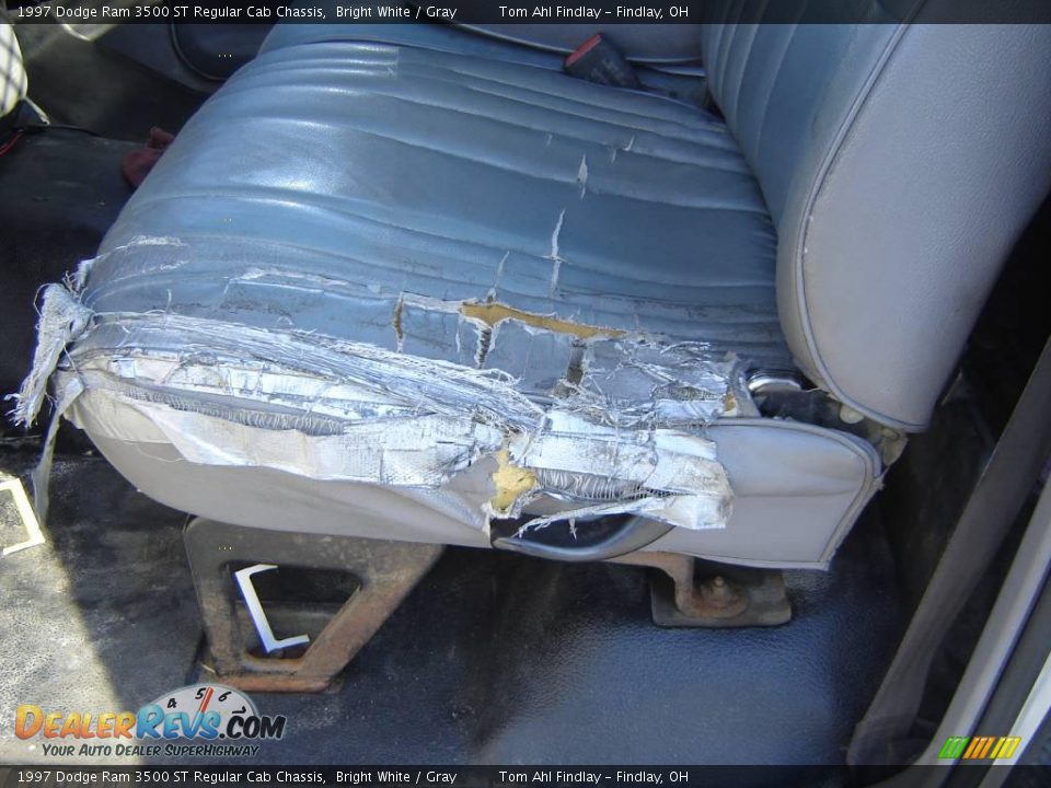 1997 Dodge Ram 3500 ST Regular Cab Chassis Bright White / Gray Photo #10