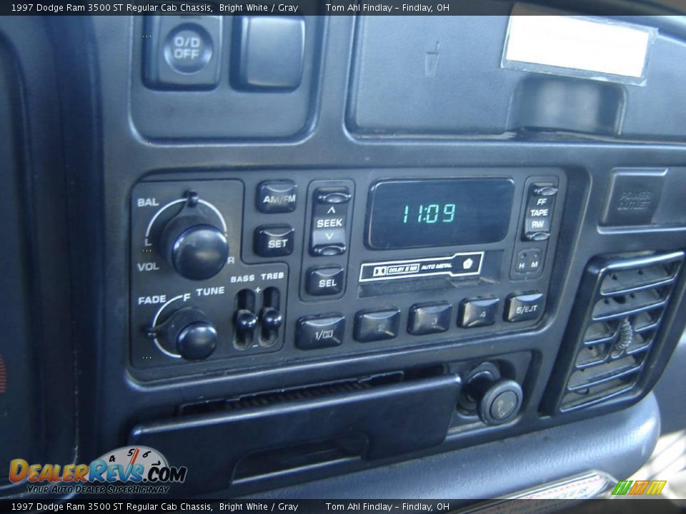 1997 Dodge Ram 3500 ST Regular Cab Chassis Bright White / Gray Photo #12
