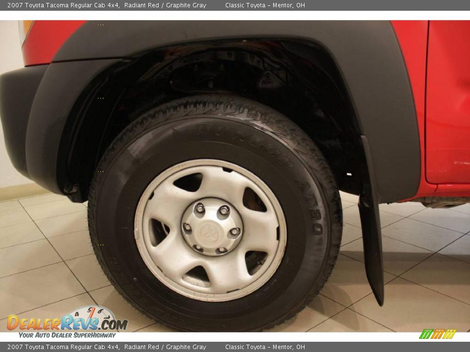 2007 Toyota Tacoma Regular Cab 4x4 Radiant Red / Graphite Gray Photo #17