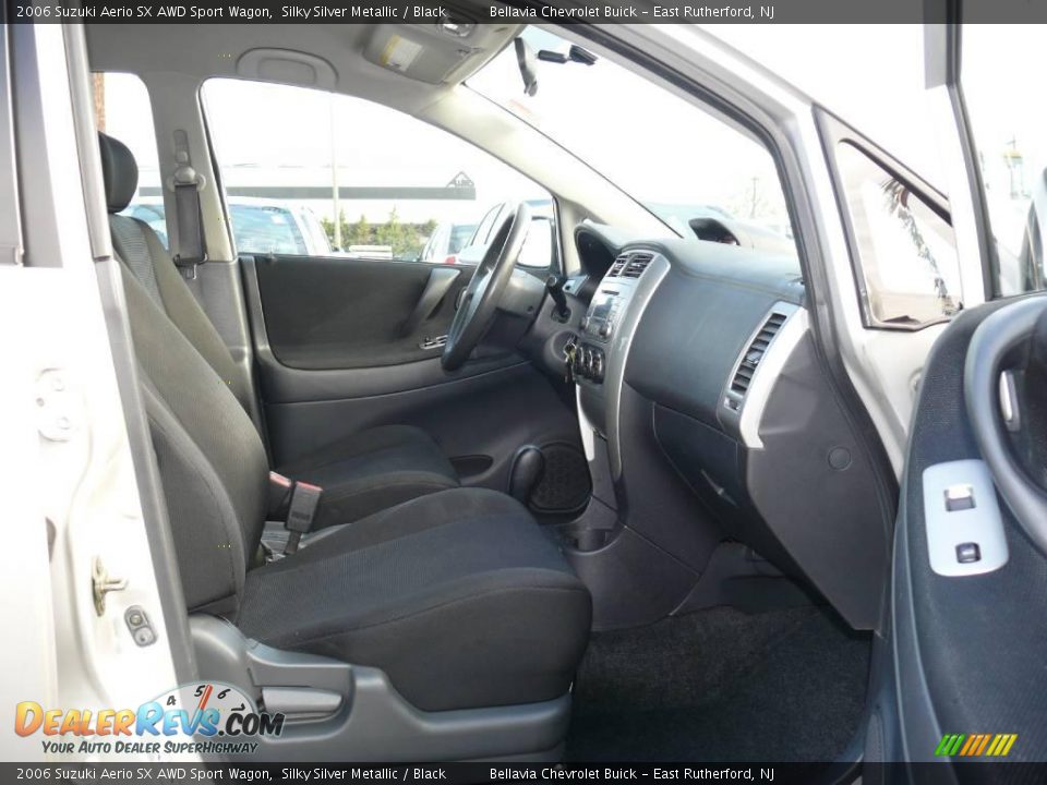 2006 Suzuki Aerio SX AWD Sport Wagon Silky Silver Metallic / Black Photo #8