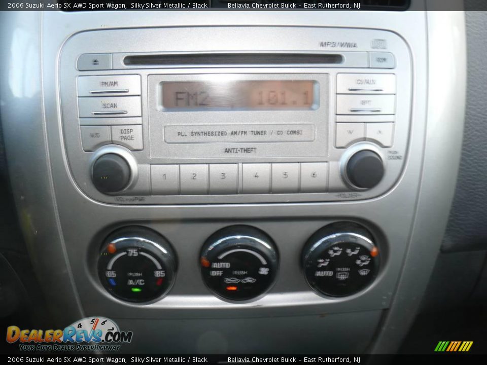 2006 Suzuki Aerio SX AWD Sport Wagon Silky Silver Metallic / Black Photo #10