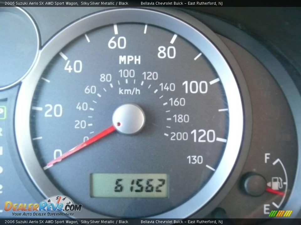 2006 Suzuki Aerio SX AWD Sport Wagon Silky Silver Metallic / Black Photo #11