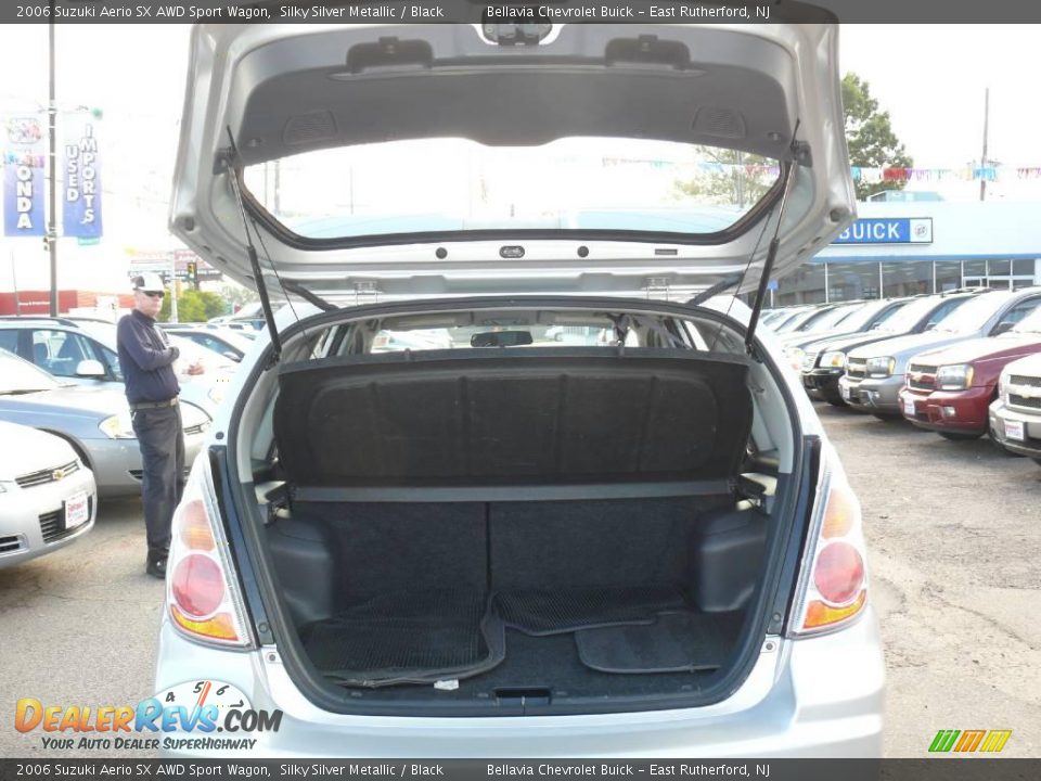 2006 Suzuki Aerio SX AWD Sport Wagon Silky Silver Metallic / Black Photo #13