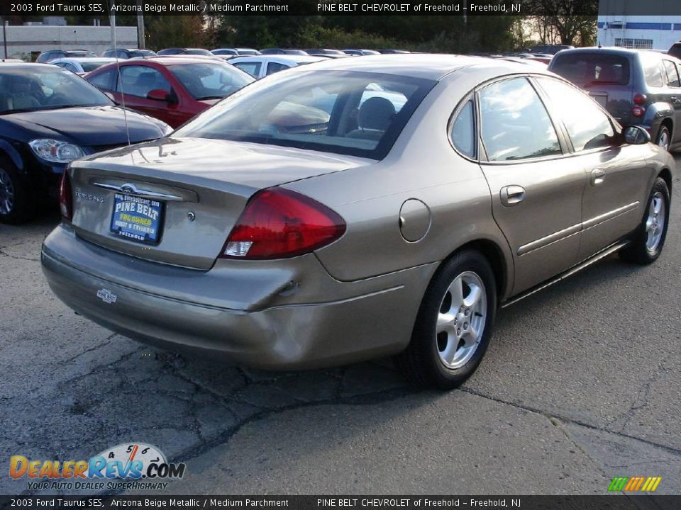 2003 Ford Taurus SES Arizona Beige Metallic / Medium Parchment Photo #4
