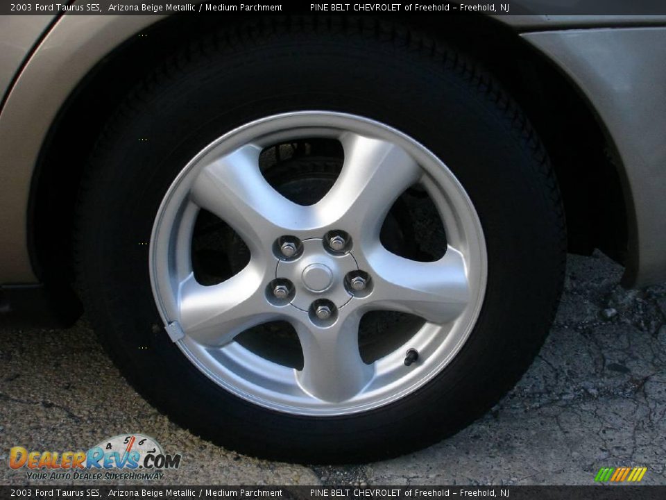 2003 Ford Taurus SES Arizona Beige Metallic / Medium Parchment Photo #6