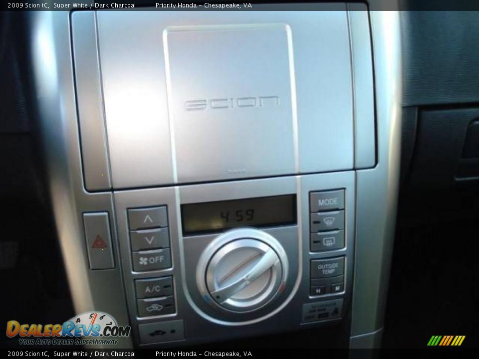 2009 Scion tC Super White / Dark Charcoal Photo #12