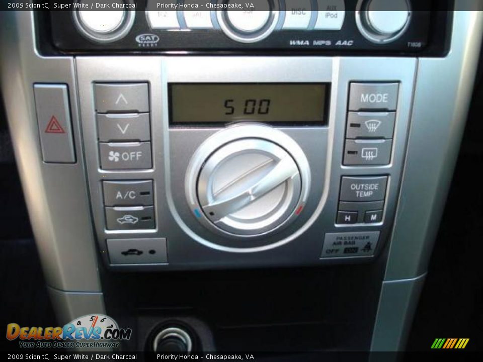 2009 Scion tC Super White / Dark Charcoal Photo #14