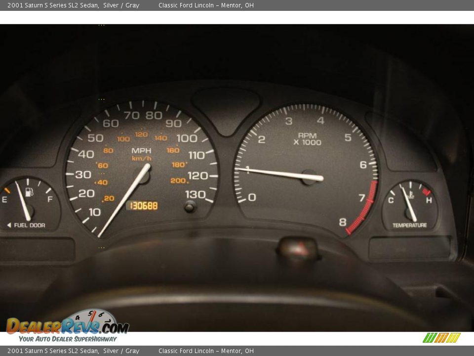 2001 Saturn S Series SL2 Sedan Silver / Gray Photo #10