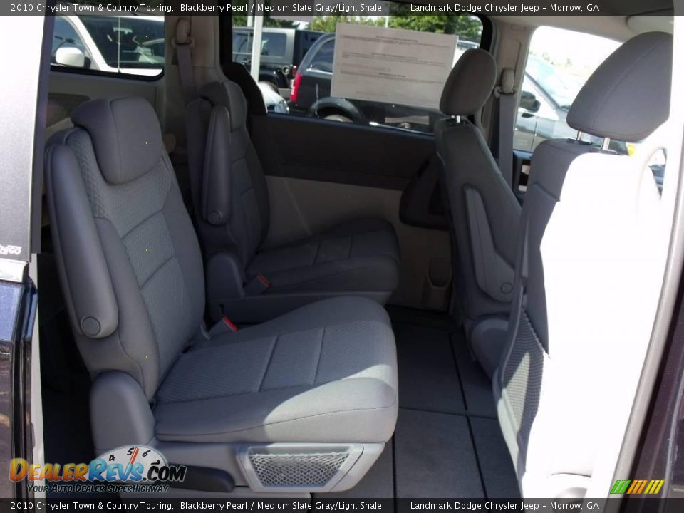 2010 Chrysler Town & Country Touring Blackberry Pearl / Medium Slate Gray/Light Shale Photo #9