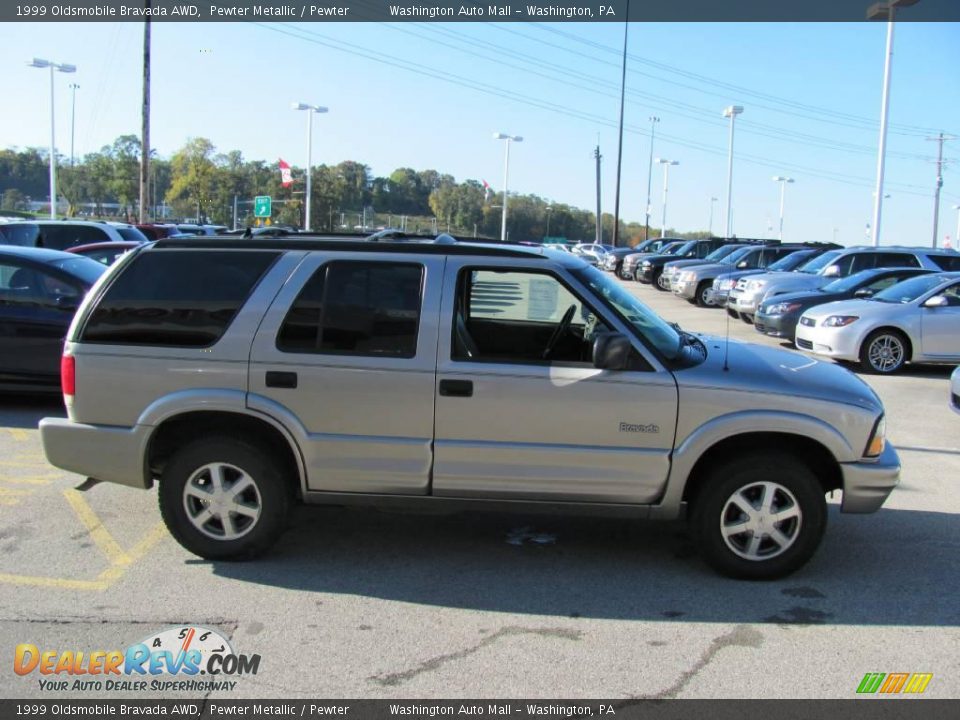 1999 Oldsmobile Bravada AWD Pewter Metallic / Pewter Photo #5