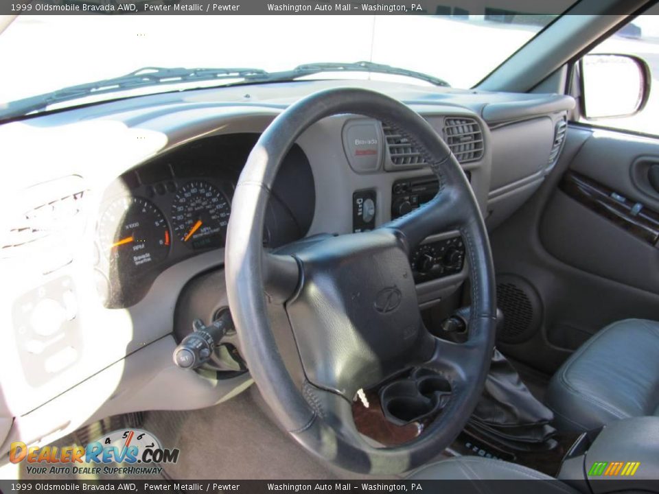 1999 Oldsmobile Bravada AWD Pewter Metallic / Pewter Photo #10