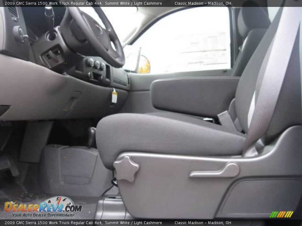 2009 GMC Sierra 1500 Work Truck Regular Cab 4x4 Summit White / Light Cashmere Photo #7