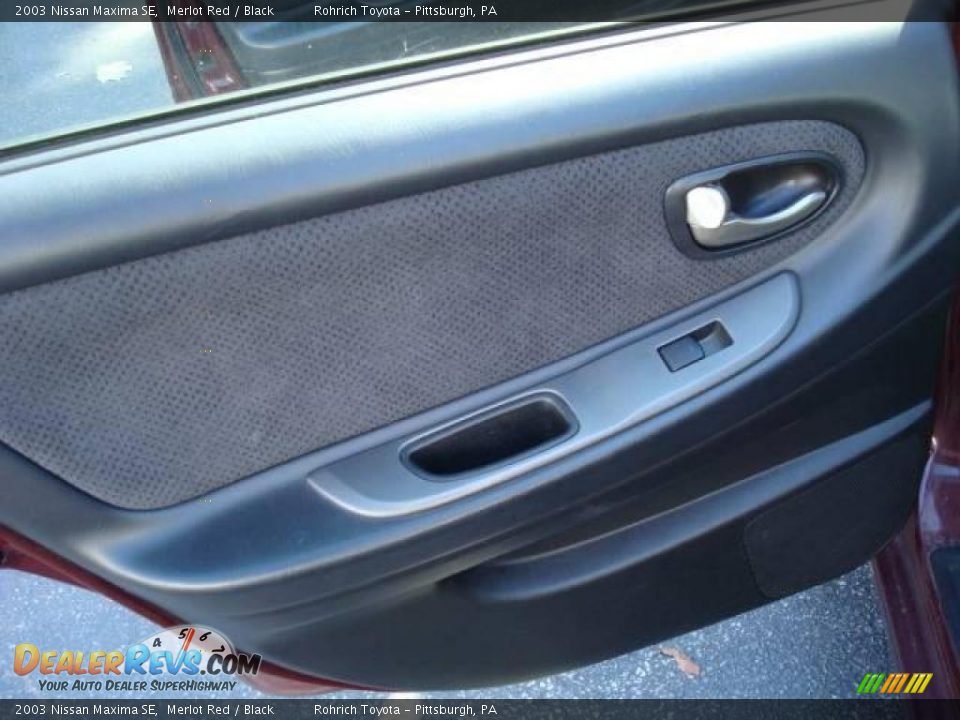 2003 Nissan Maxima SE Merlot Red / Black Photo #13