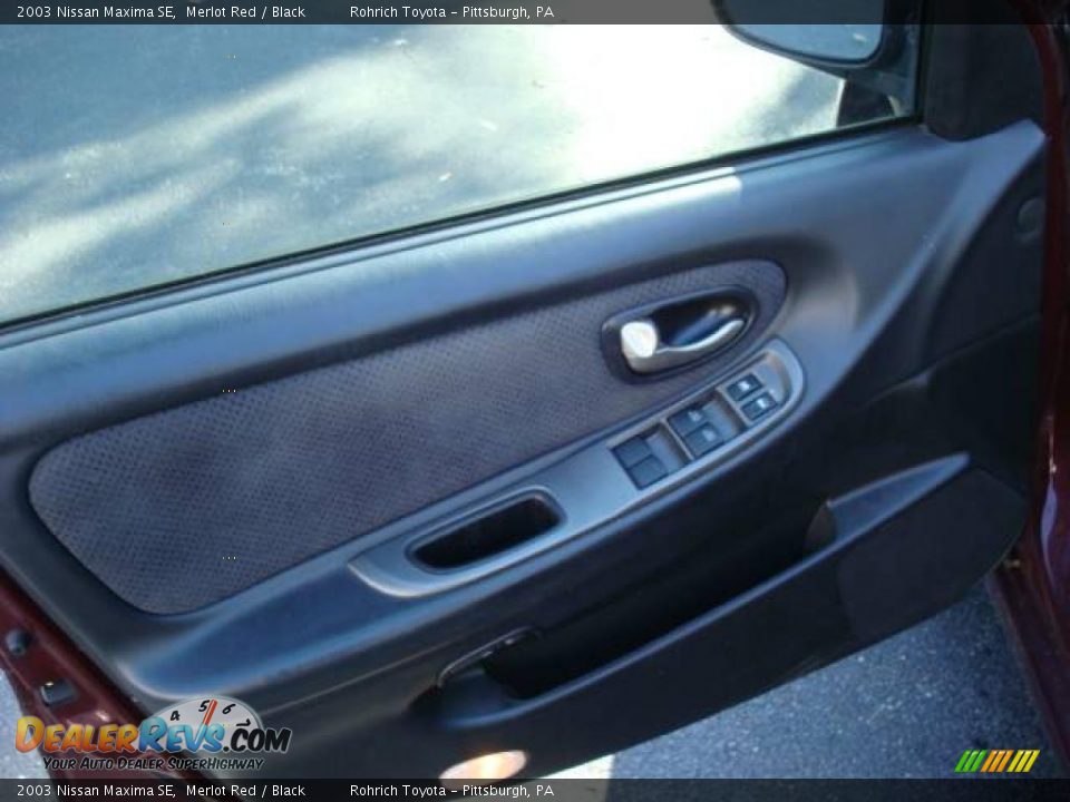 2003 Nissan Maxima SE Merlot Red / Black Photo #14