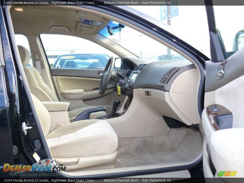 2004 Honda Accord LX Sedan Nighthawk Black Pearl / Ivory Photo #8
