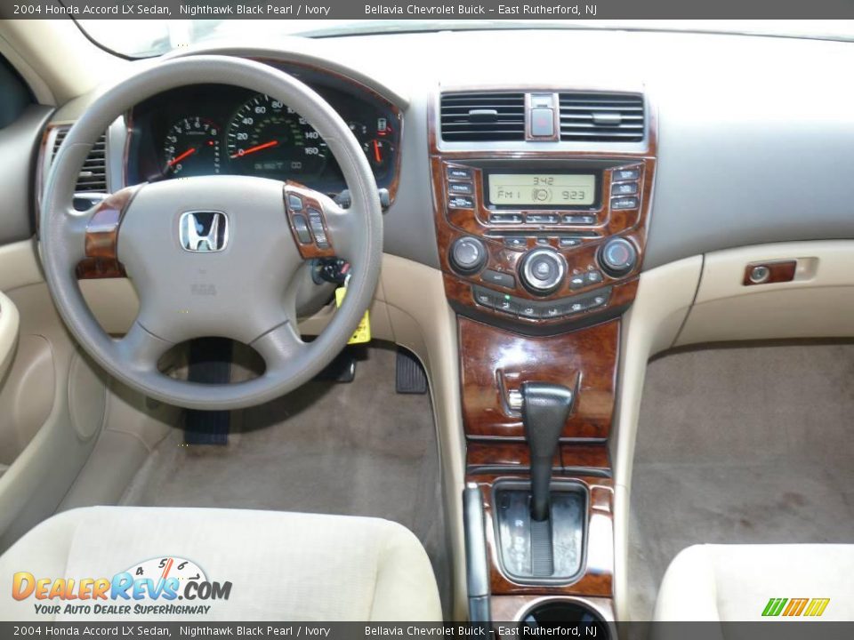 2004 Honda Accord LX Sedan Nighthawk Black Pearl / Ivory Photo #9