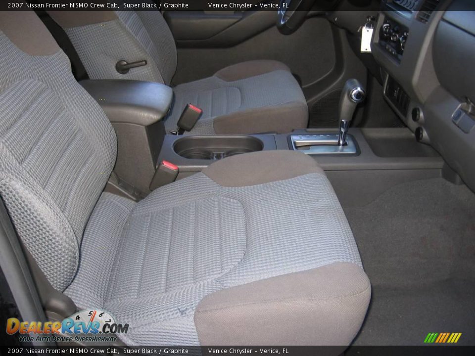 2007 Nissan Frontier NISMO Crew Cab Super Black / Graphite Photo #9