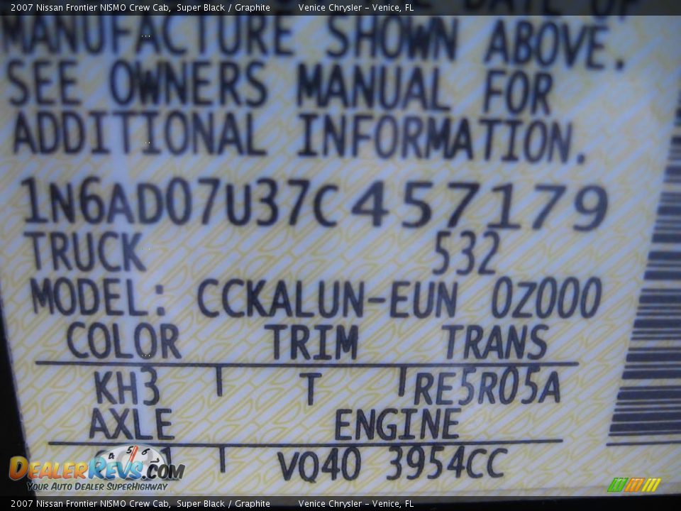 2007 Nissan Frontier NISMO Crew Cab Super Black / Graphite Photo #28
